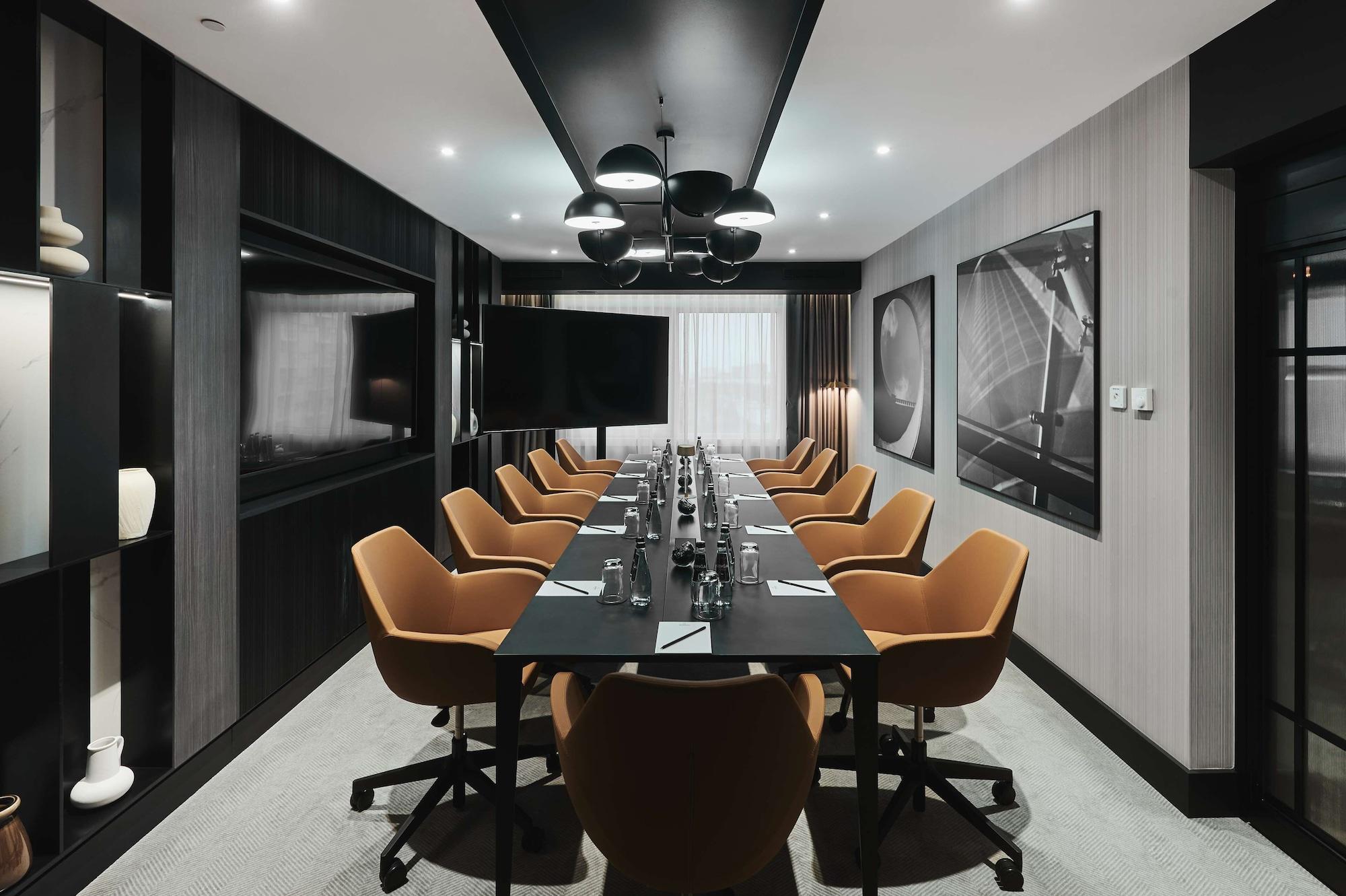 Executive Room Lounge Acces