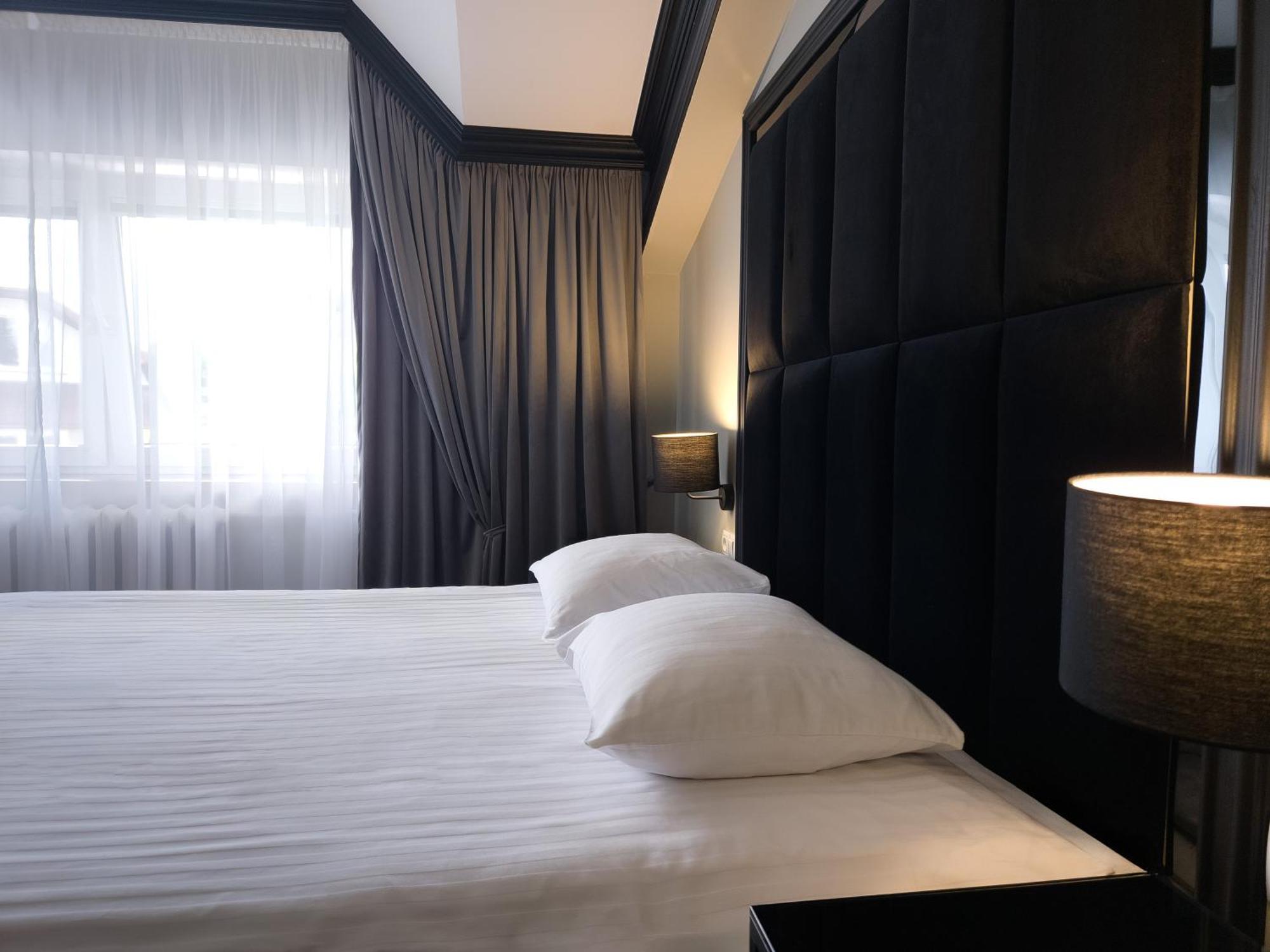 Small Double Room,1600223884:JPEG