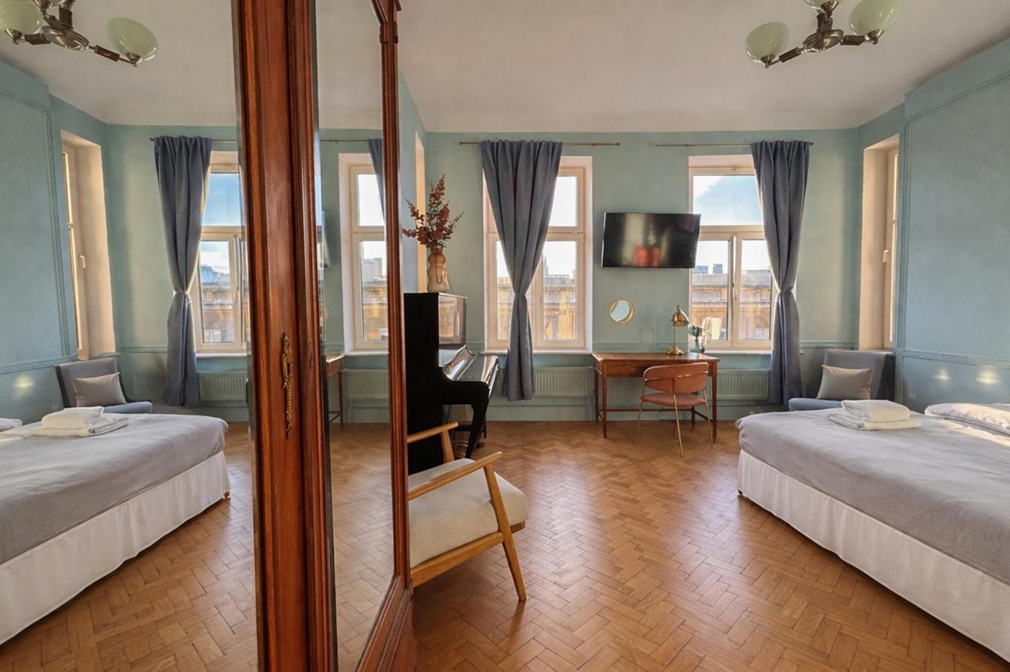 Large Double Room