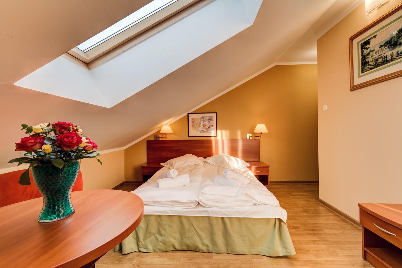 Dreibettzimmer