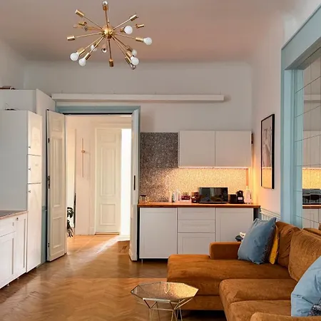 4th Floor Bed&Breakfast-2